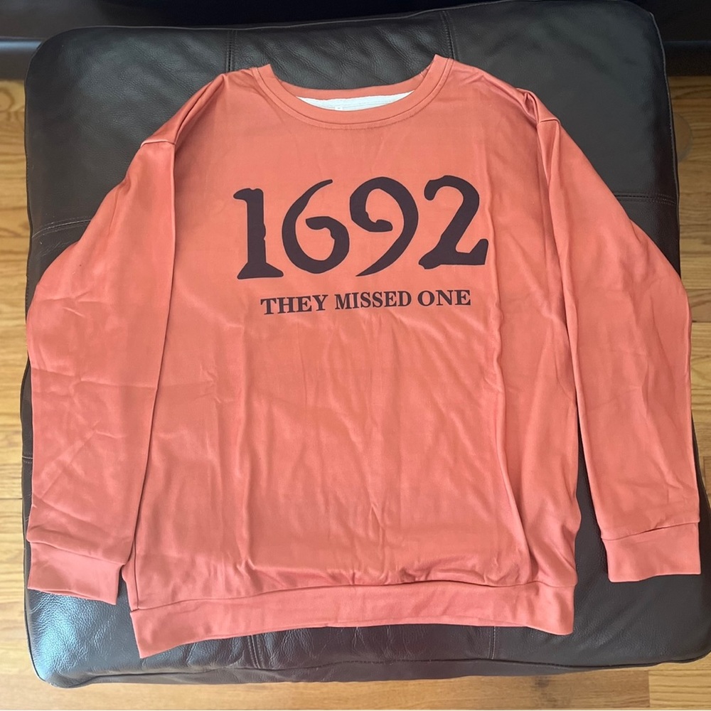 Comstylish Crew Neck Witch Sweatshirt Large (medium) Coral Black - Picture 2 of 2